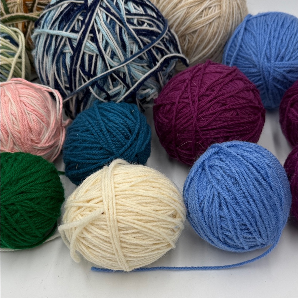 Colorful Yarn Ball Collection - Picture 5 of 6
